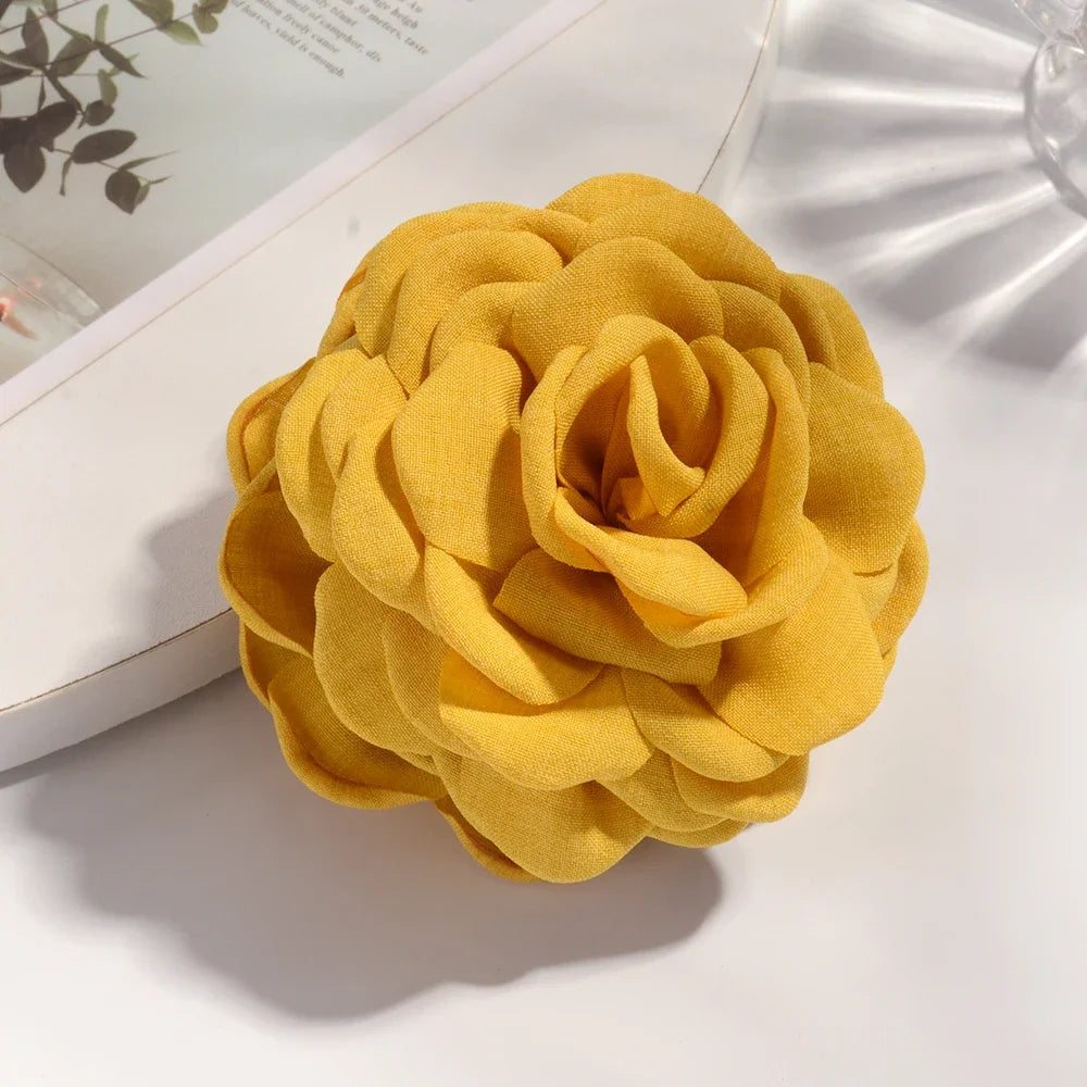 16 Farben Schweiß mittlerer Baumwollstoff Rose Blume Haarklammern für Frauen koreanische Ctach Shark Clamp Haarschmuck 2024
