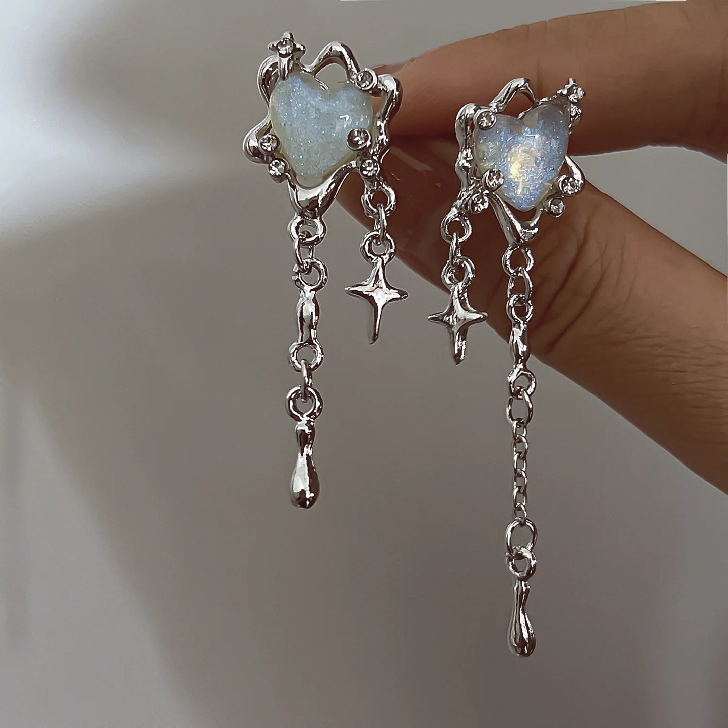 S925 Silber Nadel Vierfach Stern Liebe Asymmetrische Fransen Ohrringe Licht Luxus Nische Süße Coole Stud