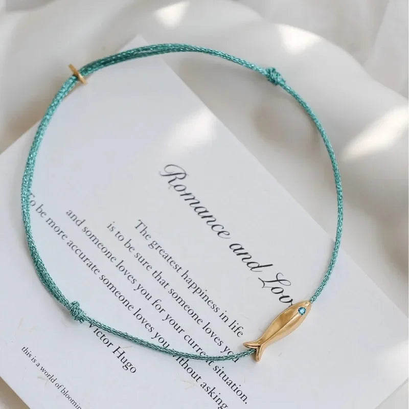 Rotes Schnur-Fisch-Knöchel-verstellbares Armband für Frauen, süßer Fisch, blaue Schnur-Fußkette, handgefertigter Schmuck, minimalistischer ethnischer Schmuck