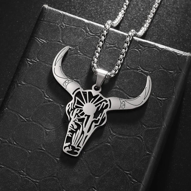 Gothic Green Stone Bull Skull Halskette Anhänger Punk Tier Halskette Herren Stier Sternzeichen Amulett Schmuck Jubiläumsgeschenk