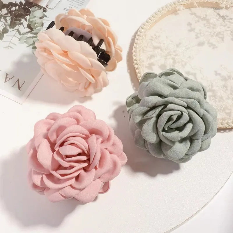 16 Farben Schweiß mittlerer Baumwollstoff Rose Blume Haarklammern für Frauen koreanische Ctach Shark Clamp Haarschmuck 2024