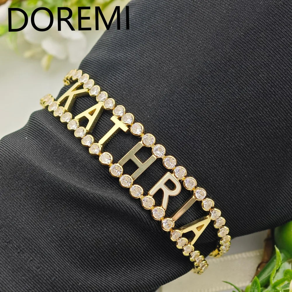 DOREMI Doppelte Tenniskette, individuelle Buchstaben-Designs, personalisiertes Namensarmband für Damen, elegante individuelle Schmuckarmbänder