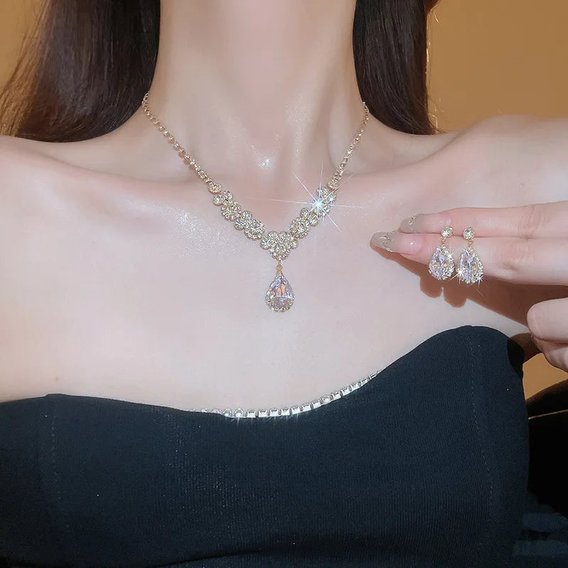 Glänzende Kristall Halskette Ohrringe Damen Mode Große Wassertropfen Strass Halsketten Hochzeit Abendkleid Schmuck Set