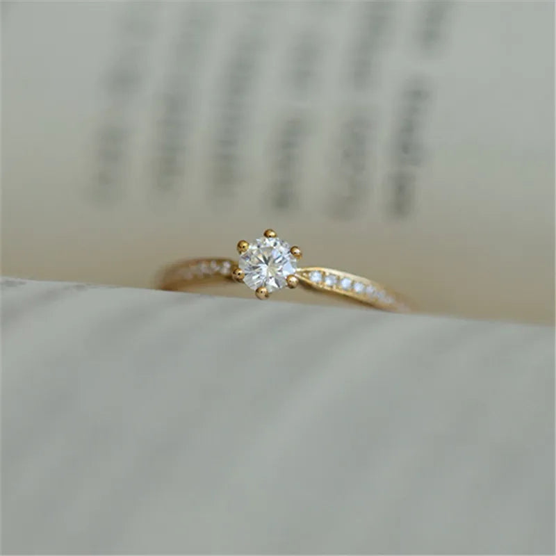 Ring aus 925er-Sterlingsilber mit 14 Karat Gold und glänzendem Zirkon für Damen, exquisiter Temperament-Hochzeitsschmuck