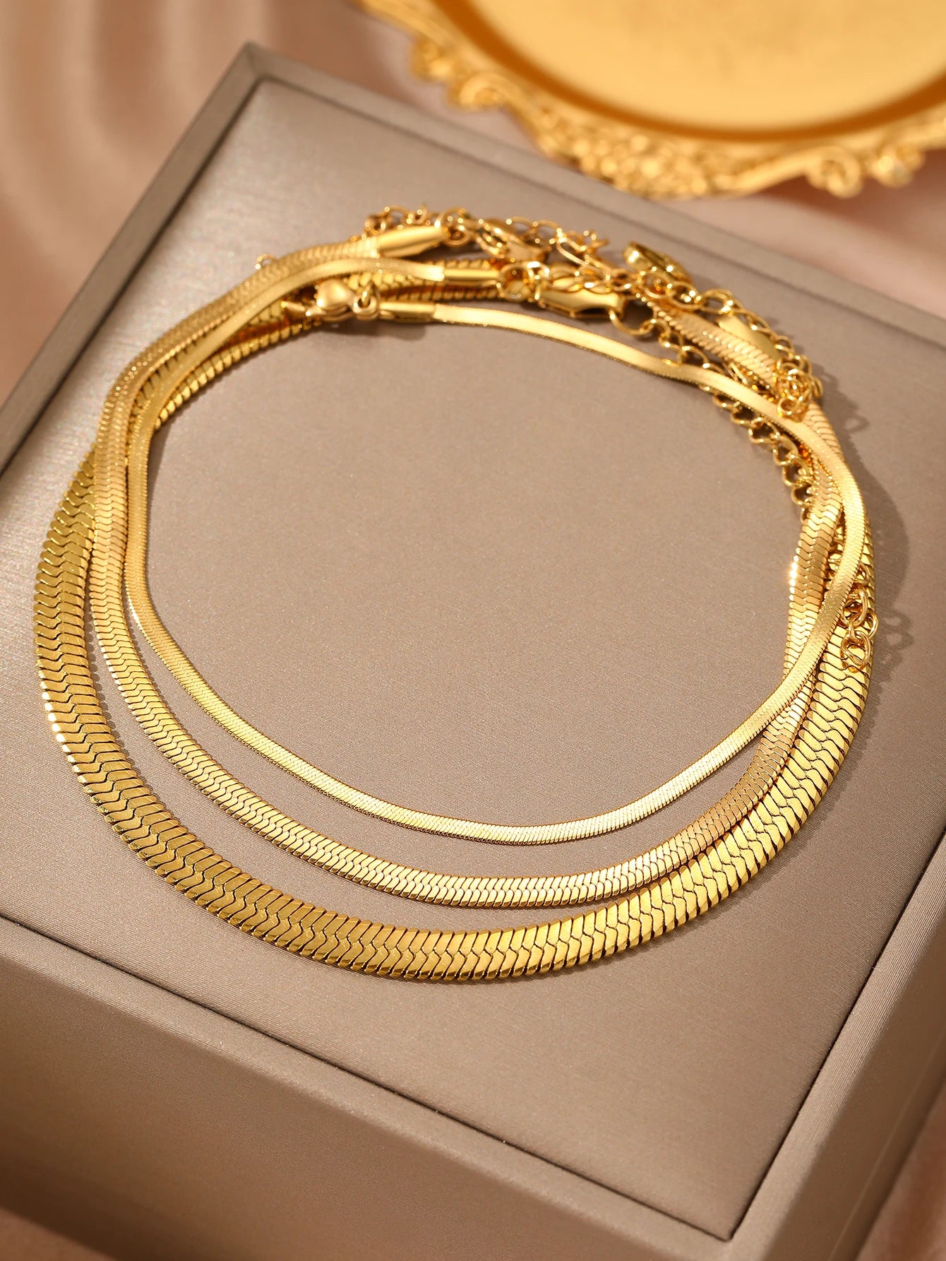 Edelstahl-Fußkettchen, 3-teilig, minimalistisch, flach, Schlangenkette, Design-Sinn-Fußkettchen für Damen, Schmuck, Strand, Party, neue Streetwear