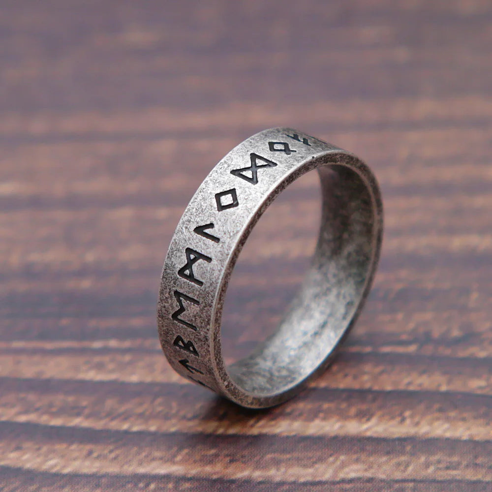 Mode Retro Viking Rune Ring für Männer Frauen 316L Edelstahl Odin Brief Ringe Paar Einfache Amulett Schmuck Geschenke Großhandel