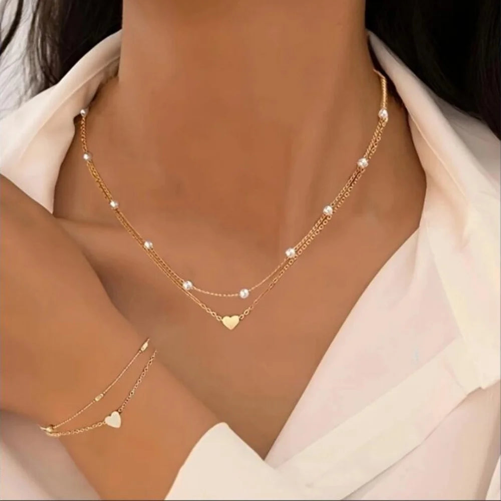 MEDFOLY 4-teiliges Charm-Armband und Halsketten-Set für Damen, 14 Karat vergoldet, Herz-Perlen-Anhänger, Halskette, Sommer, Strand, Schmuck, Geschenke
