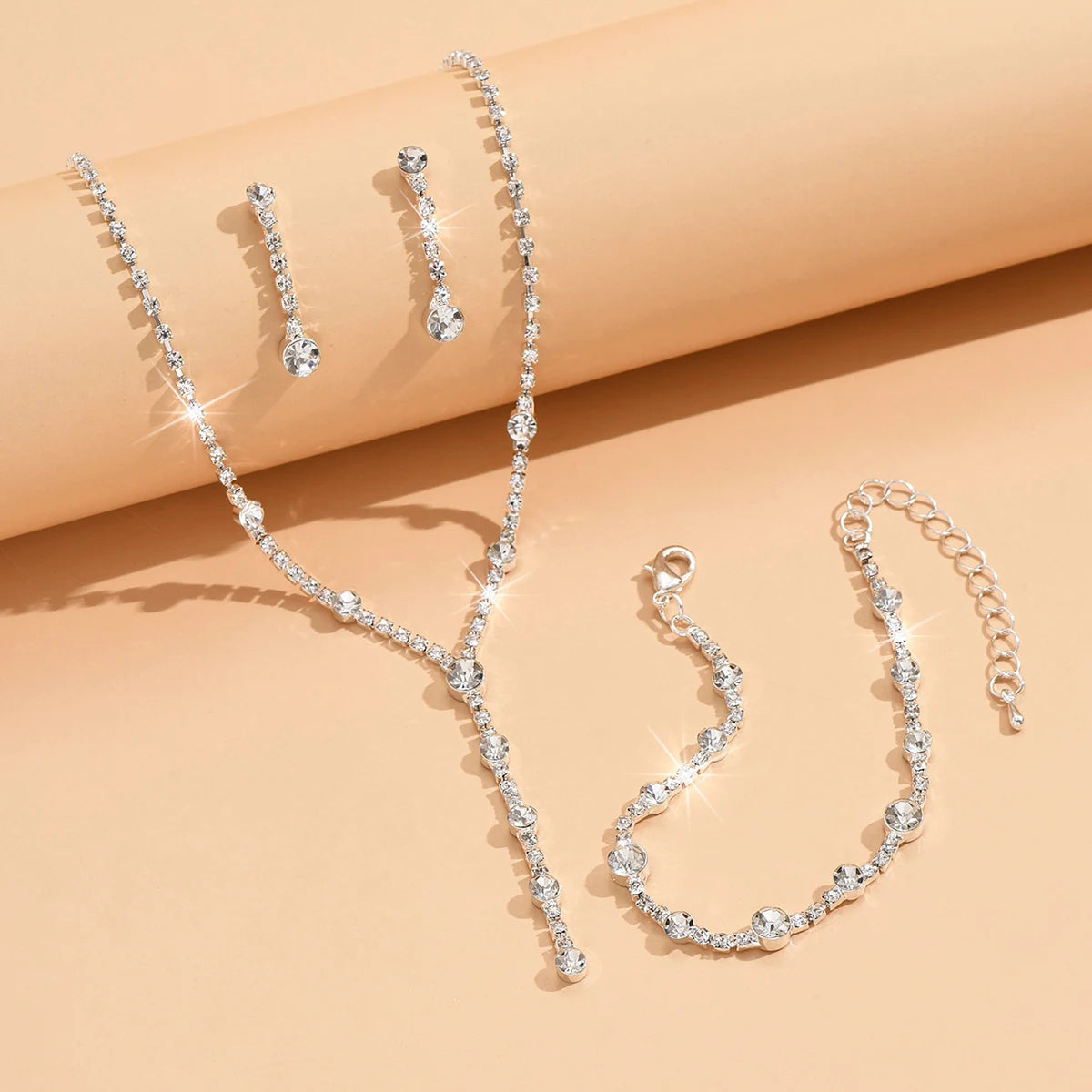 4PC Damenmode Trend Minimalist Wasser Diamant Ohrringe Halskette Armband Schmuckset Hochzeit Bankett Party Festival Geschenk