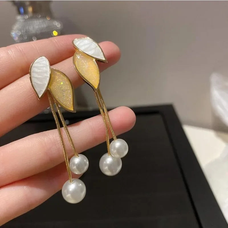 2023 neue Mode-Trend Einzigartiges Design Elegante Zarte Licht Luxus Perle Blatt Quaste Ohrringe Frauen Schmuck Party Premium Geschenke