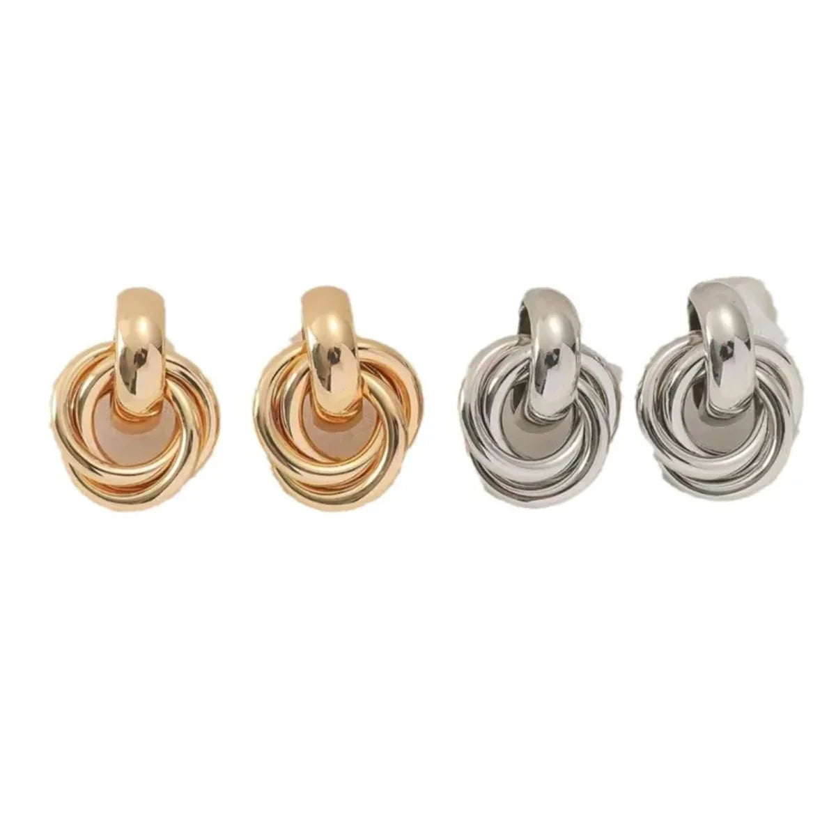 2 Stück trendige Edelstahl-Knoten-Creolen in Goldfarbe für Frauen, glänzender süßer Tragus-Knorpel-Ohrstecker, geeignet für Freundin