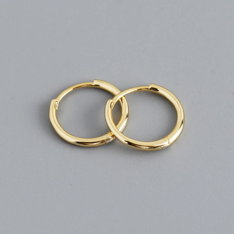 WANTME 925er Sterlingsilber, modisch, schlicht, Huggies-Ohrschnalle, Zubehör, minimalistischer Charme, Ohr-Creolen für Damen, Schmuck