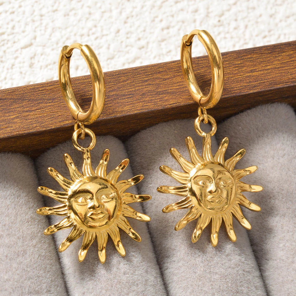Vergoldete Textur Ohrstecker Edelstahl Goldene Ohren Großer Piercing Schmuck Frau Tanzparty Zubehör Schmuck Geschenk