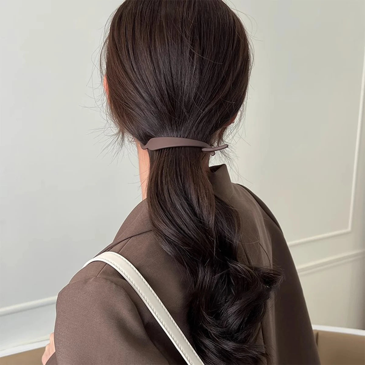 2 stücke Einfache Mode Banana Clip Vertikale Clip Pferdeschwanz Haar Clip Elegante Temperament Haar Zubehör für Frauen zu Tragen