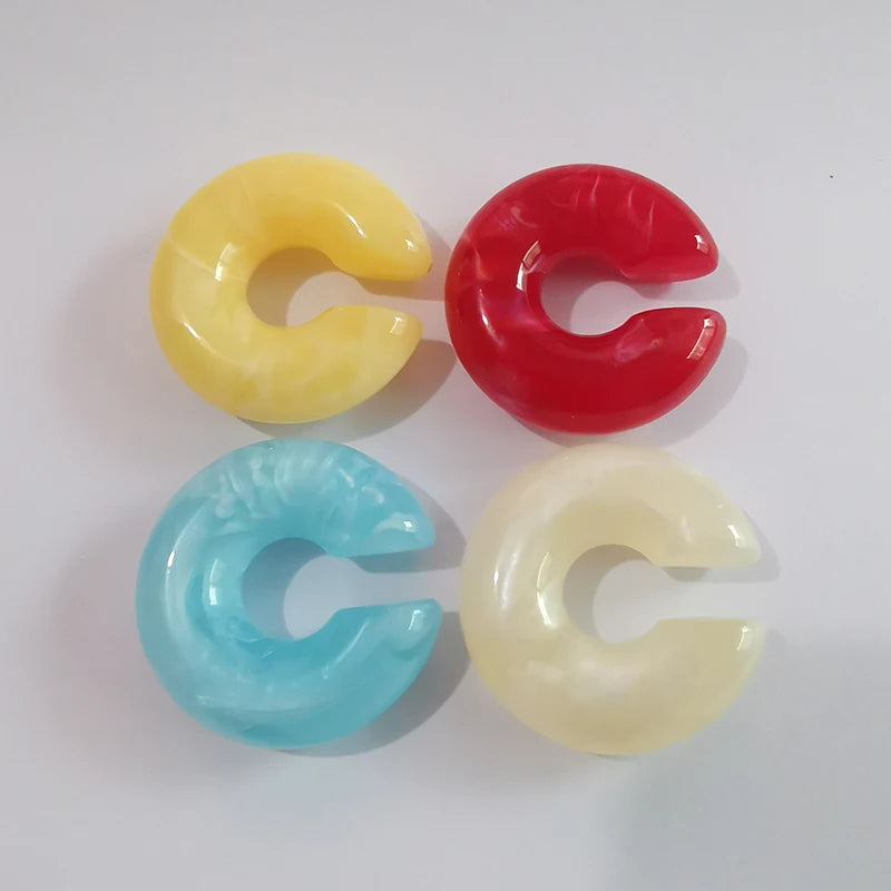 Mode 4 stücke C Förmigen Acryl Ohr Clip für Frauen Einfache Gold Silber Farbe Keine Durchbohrten Runde Ohrringe Punk Weiblichen schmuck