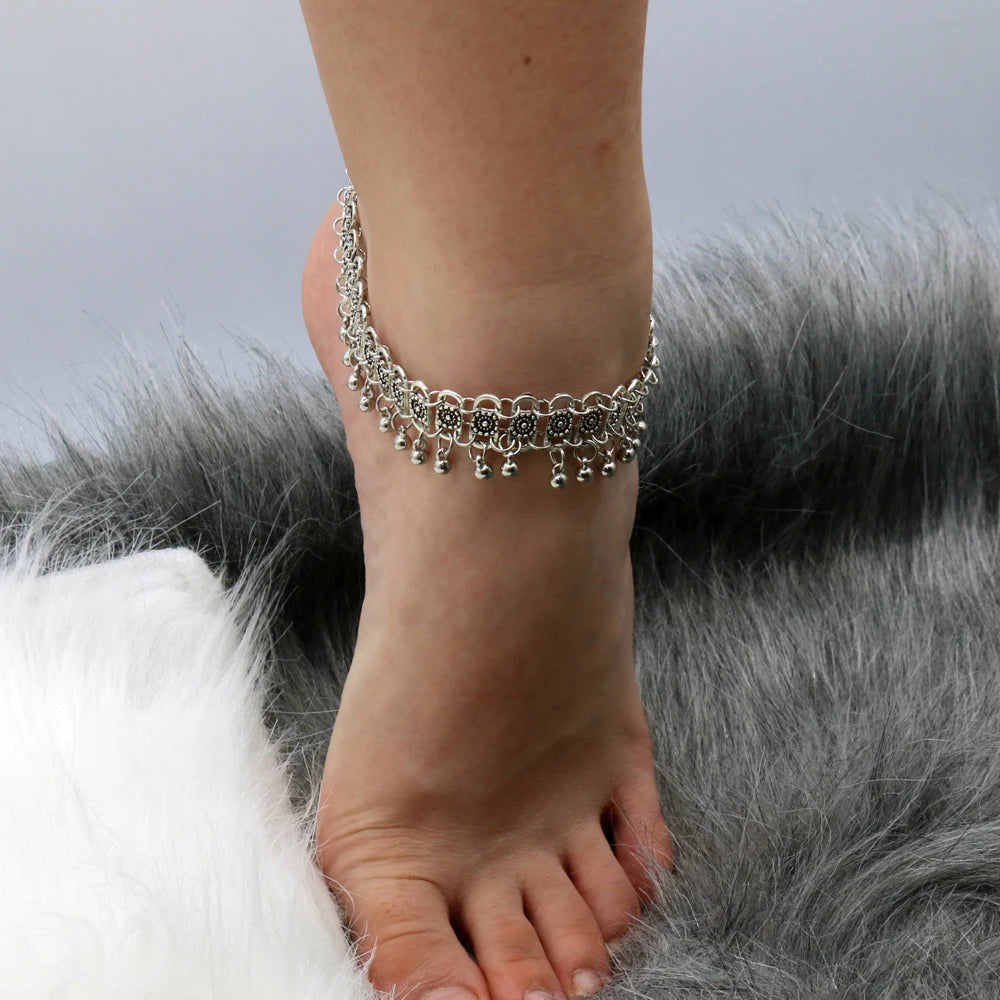 Neue Boho Ethnische Glocken Quaste Armband Fußkettchen Sommer Strand Party Vintage Geschnitzte Blume Fuß Ketten Böhmischen Schmuck Zubehör