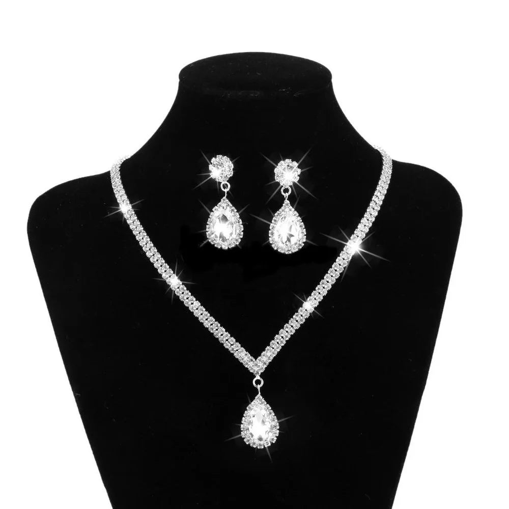 Hochzeit Saison Damen Mode Kupfer Klaue Kette Wassertropfen Halskette Ohrringe Armband Schmuck Set Hochzeit Bankett Festival Geschenk
