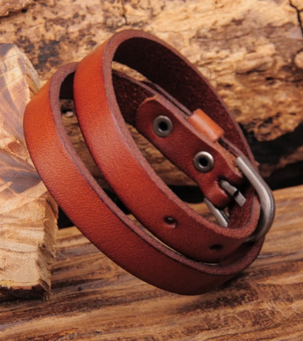 G522 Hellbraunes Punk-Biker-Armband aus Leder mit cooler Metallschnalle und doppelter Wickelarmband für Herren