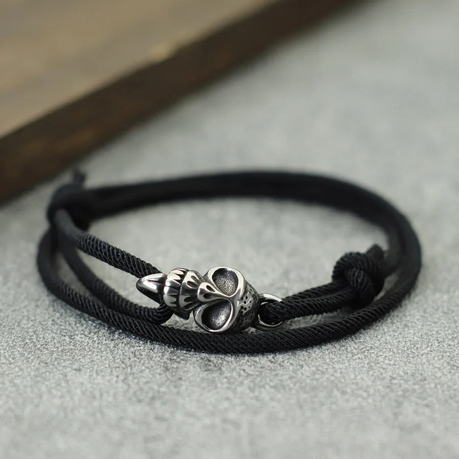 Neues Gothic-Schädel-Armband für Männer, handgefertigt, verschiebbar, verstellbar, dünne Schnur, einfacher Haken, nautisches Skelett-Armband, Pulseria