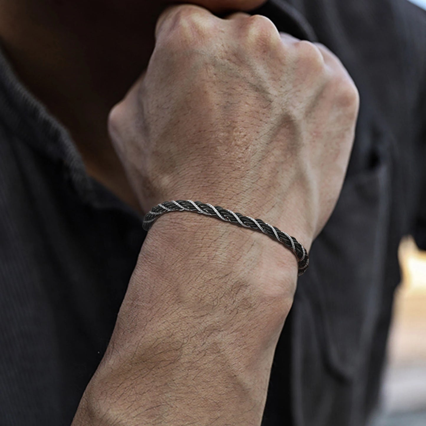 Zweifarbige gedrehte Kettenarmbänder für Männer und Jungen, 18–23 cm Edelstahl-Kettenglieder-Armband, 2025 neue stilvolle Schmuckgeschenke
