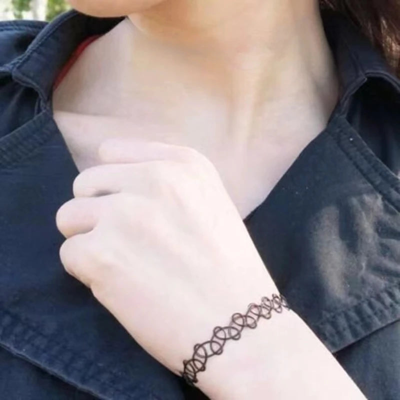 Vintage Stretch Tattoo schwarz hohle Armbänder Punk Retro Gothic elastische Bijoux für Frauen Dame Geschenk Modeschmuck