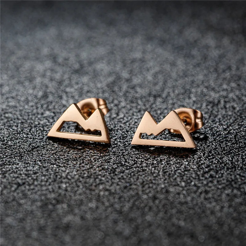 Lässige Mode Edelstahl Mountain Peak Ohrstecker für Frauen Mädchen Klassische Geographie Ohr Piercing Schmuck Wanderer Geschenke