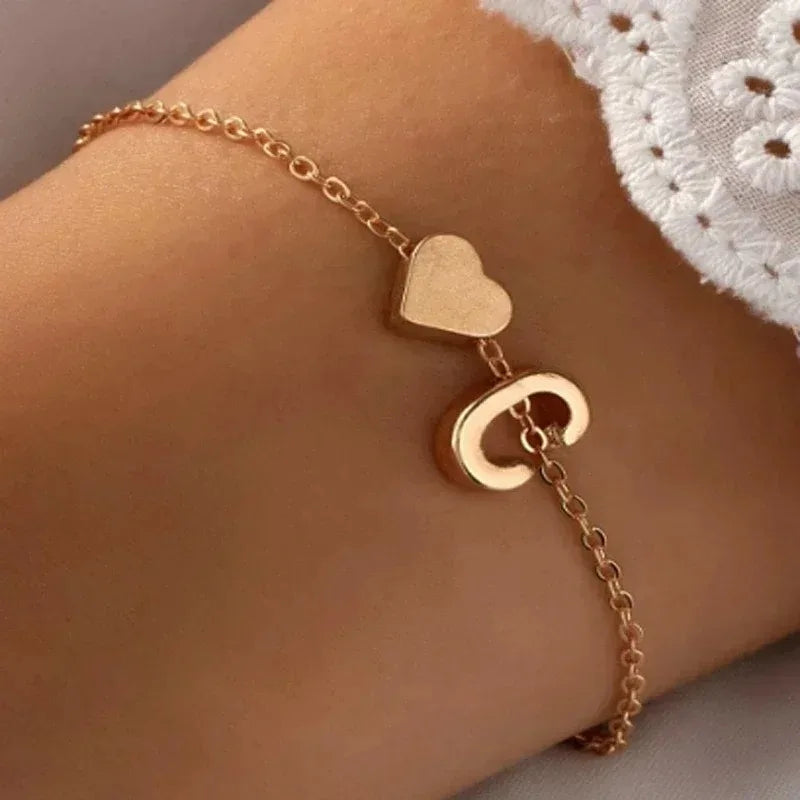 26 englische Anfangsbuchstaben-Armbänder für Liebhaber, Männer und Frauen, 2025, neue einfache DIY-Armbänder mit personalisiertem Namen, Legierung, Schmuck
