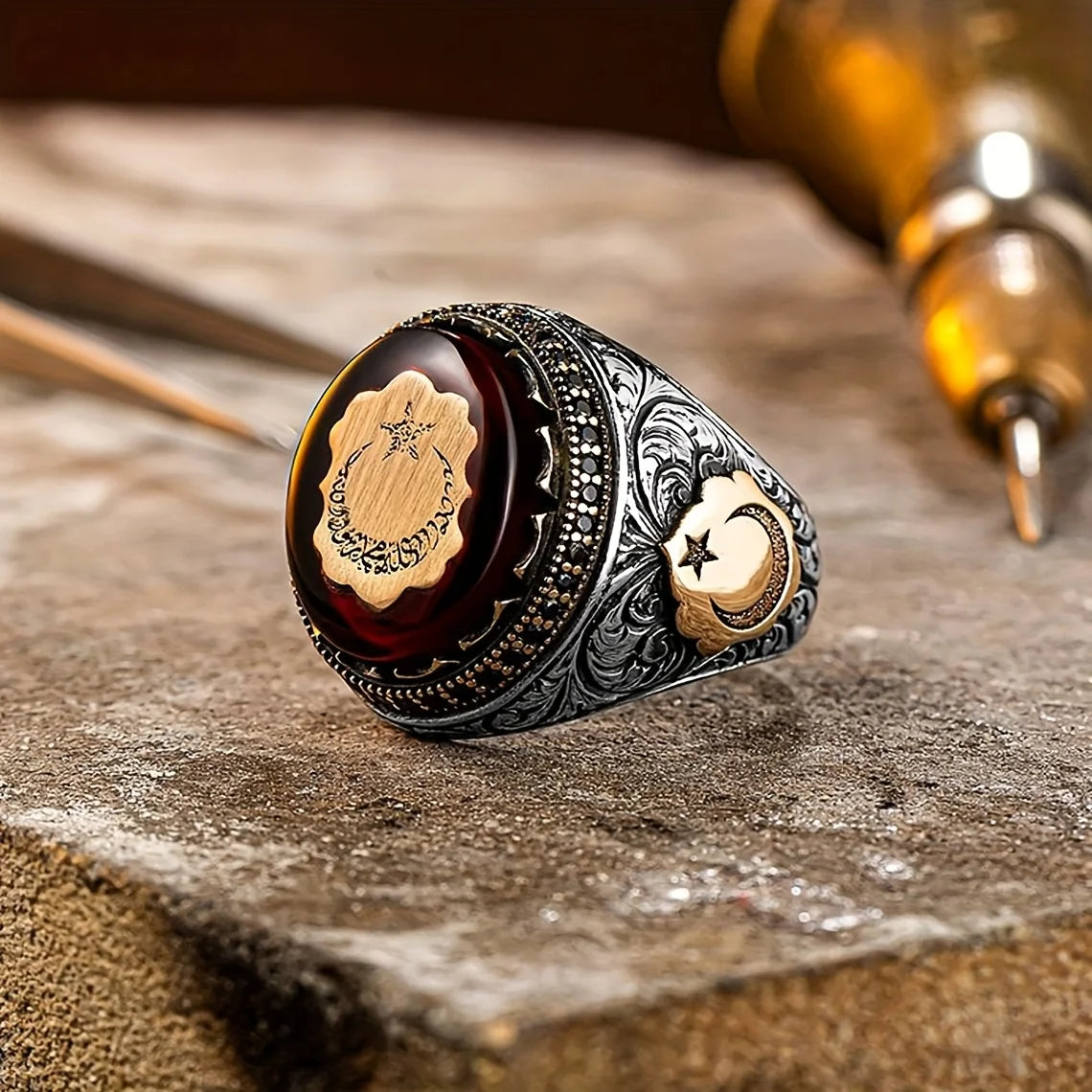 Retro Türkische Handgemachte Männer Ringe Vintage Geschnitzte Sterne Mond Muster Rot Zirkon Ringe Rock Punk Islamischen Muslimischen Hochzeit Schmuck