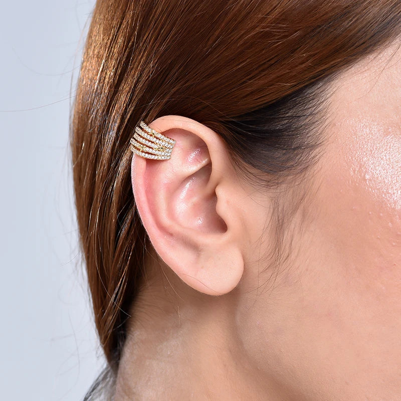 1 Stück neue heiße AAAA-Zirkonia-Stern-geschichtete Clip-Ohrringe für Frauen, geometrisch, gefälscht, keine durchbohrten Knorpel-Ohrstulpe, trendiger Schmuck
