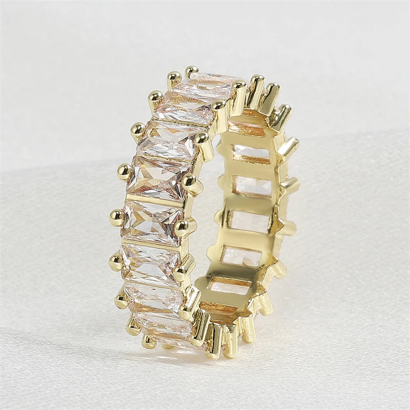 Klassische Baguette-Zirkonia-Verlobungsringe für Damen, luxuriöser, 18 Karat vergoldeter Hochzeitsschmuck