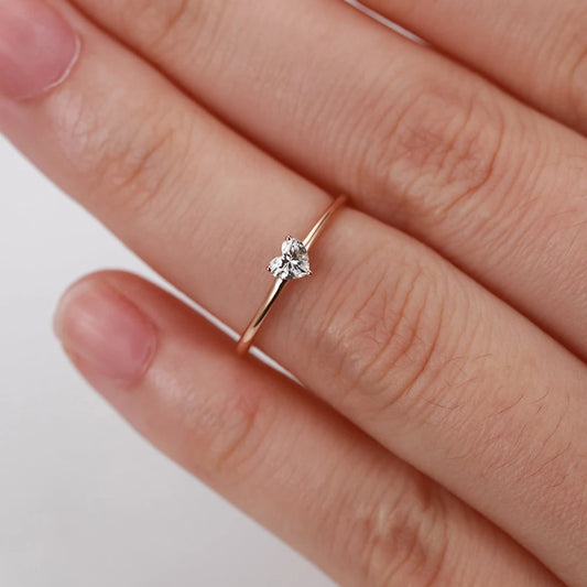 Ringe Für Frauen Kleine Herzförmige Gold Farbe Hochzeit Verlobung Dainty Ring Schmuck Zirkon Romantische Mode Schmuck KBR014-M