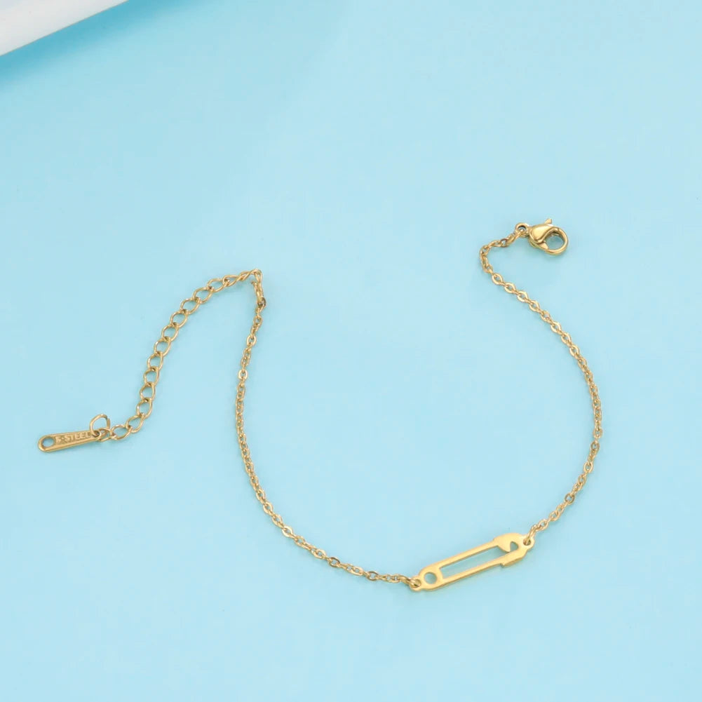 Unift Edelstahl-Pin-Armband für Damen, goldfarben, Büroklammer, Sicherheitsnadel, Gliederkette, trendiges, minimalistisches Schmuckzubehör