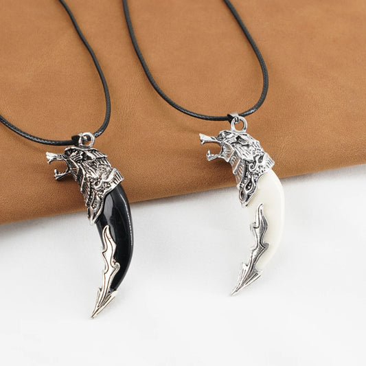 Punk Mode Tapfere Männer Wolf Gog Zähne Spike Anhänger Halskette Frauen Männer Glück Schmuck Klassische Fang Zahn Amulett Anhänger Halskette