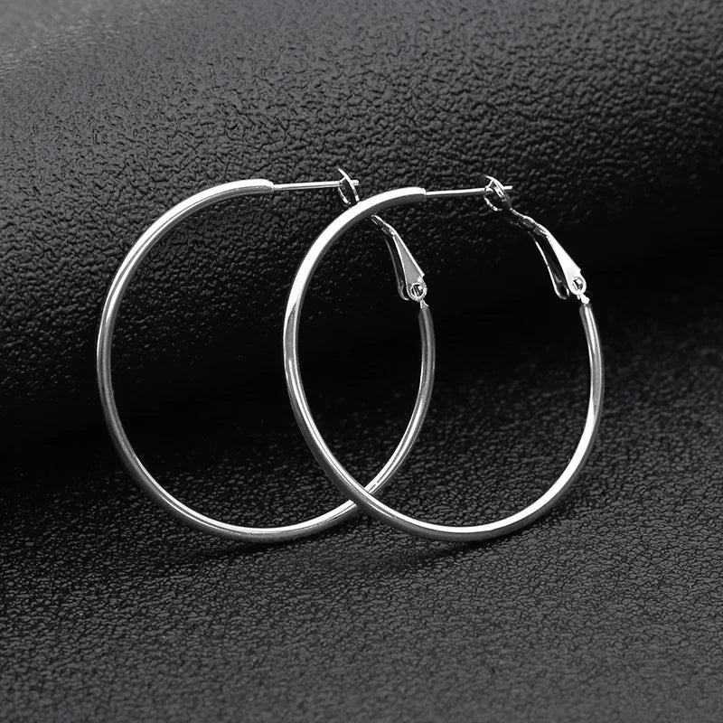 2 Paar 40 mm chirurgische Stahl-Creolen, goldfarbene Rose, hypoallergene Ohrring-Sets für Frauen und Mädchen, weibliche Schmuckgeschenke