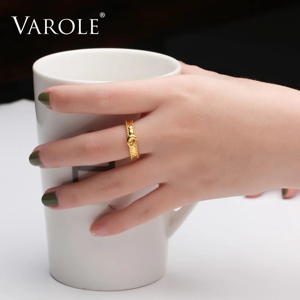 VAROLE Mond Ring Gold Farbe Dame Finger Ringe Für Frauen Minimalistischen Mode Schmuck Dropshipping Anillos Mujer
