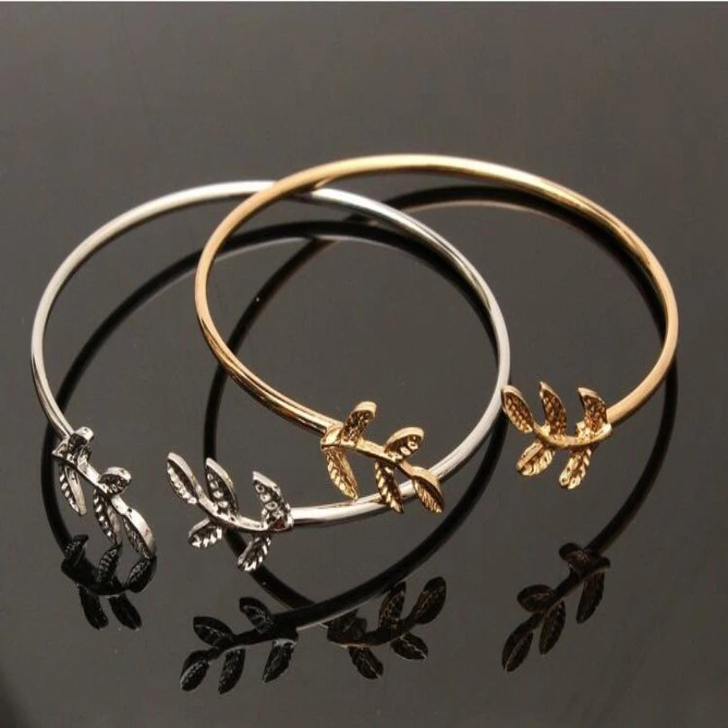 Neue Mode Einfache Liebe Herz Armband Für Frauen Mädchen Zubehör Offene Armreifen Schmuck Hochzeit Party 2025, Trendy Armbänder Geschenk