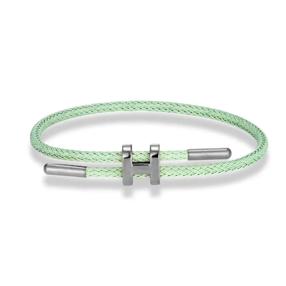 Stahlfarbe H Schnalle Feines Drahtseil Armband Hartgold Schmuck Schnur Perlen Glücksbringer Straße Straße Ungeblockiertes rotes Seil