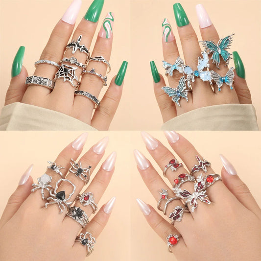 LATS 8 Stück unregelmäßige rote Kristallherz ästhetische Ringe für Frauen Y2K Gothic Schmetterling Spinnenring kreative Schmuckzubehör