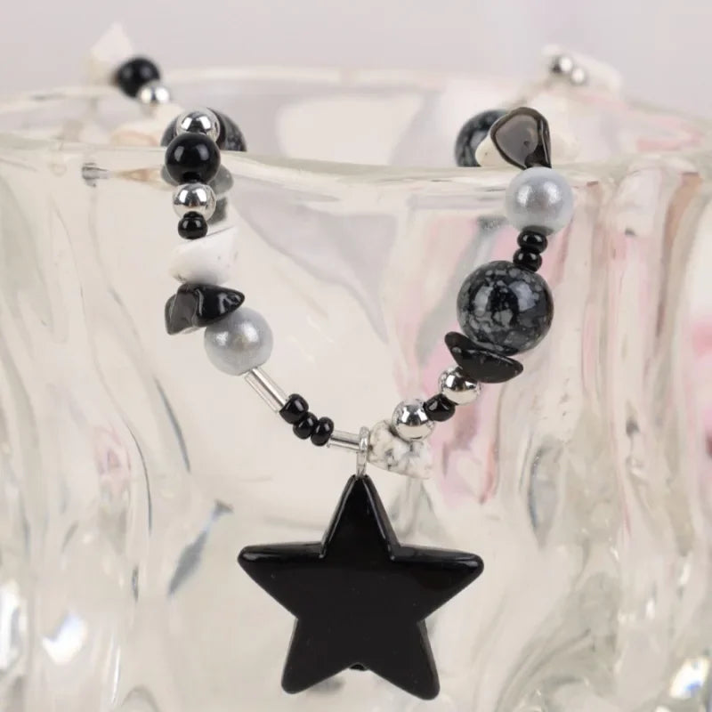 Y2K Schwarzer Stern Anhänger Halskette Frauen Süße Coole Hals Schmuck Mädchen Personalisierte Leichte Harz Pentagramm Perlen Halskette Geschenk
