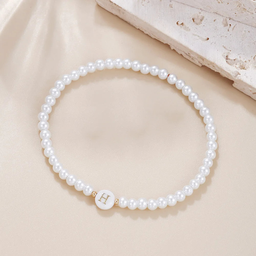 LATS Einfaches, vielseitiges 26-Buchstaben-Perlenarmband für Damen, modische elastische Perlenarmbänder, Handgelenkschmuck, Accessoires im Großhandel