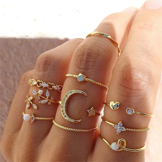 10 Stück Ringe Anzug für Frauen Goldfarbe Kettenblatt Set Bohemian Style Münze Schlange Mond Stern Party Trend Geschenk Schmuck