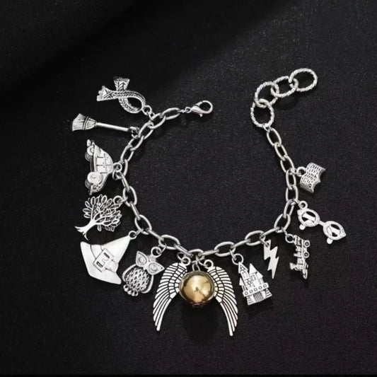 Harry Potter Magic Academy Series Kombination aus Metall-Eulenflügel-Armband, europäisches und amerikanisches Fashion Week End, beliebtes Produkt