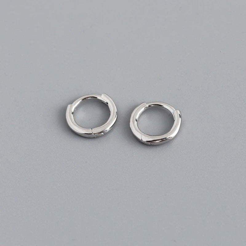 WANTME 925er Sterlingsilber, modisch, schlicht, Huggies-Ohrschnalle, Zubehör, minimalistischer Charme, Ohr-Creolen für Damen, Schmuck