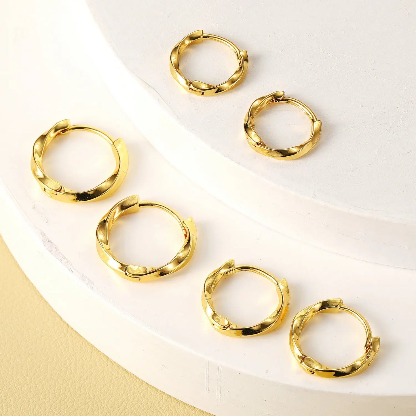 6 teile/satz Edelstahl Minimalistischen Creolen für Frauen Kristall Zirkonia Huggie Kreis Punk Ohrringe Piercing Schmuck Trendy