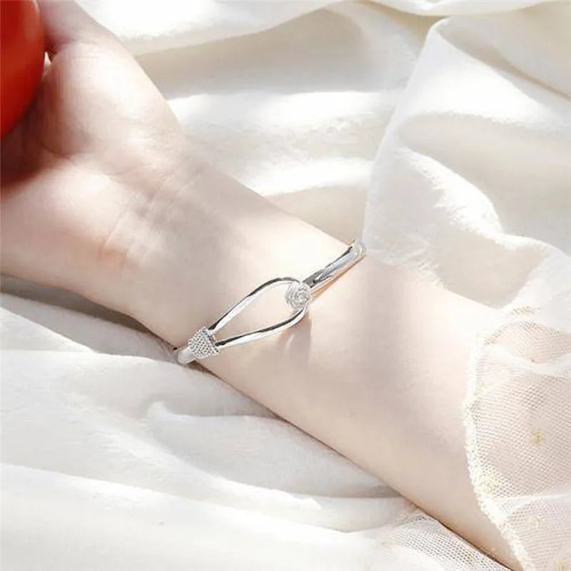 Heiße neue 925 Sterling Silber Armbänder für Frauen feine elegante Blume Armreif verstellbar Schmuck Mode Party Geschenke Studentin