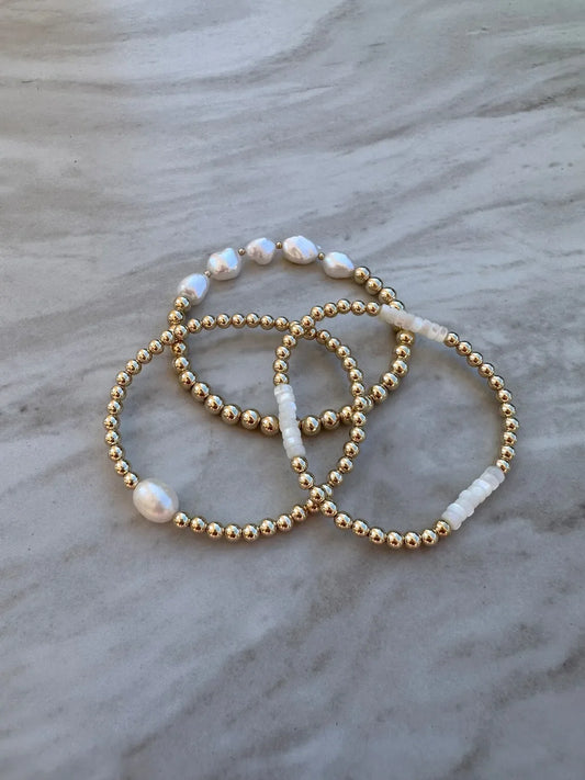 CCGOOD Elegantes Süßwasserperlen-Armband, 18 Karat vergoldet, Damenschmuck, stapelbar, dehnbar, verstellbare Armbänder, Geschenk für Sie