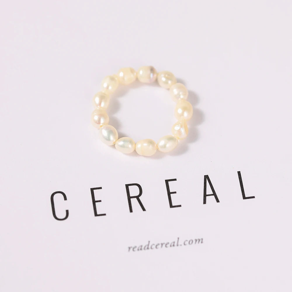 Mode Elegante Perlen Perle Ringe Imitation Perle Geometrische Ringe für Frauen Kontinuierliche Kreis Minimalistischen Ring 2022 Neue