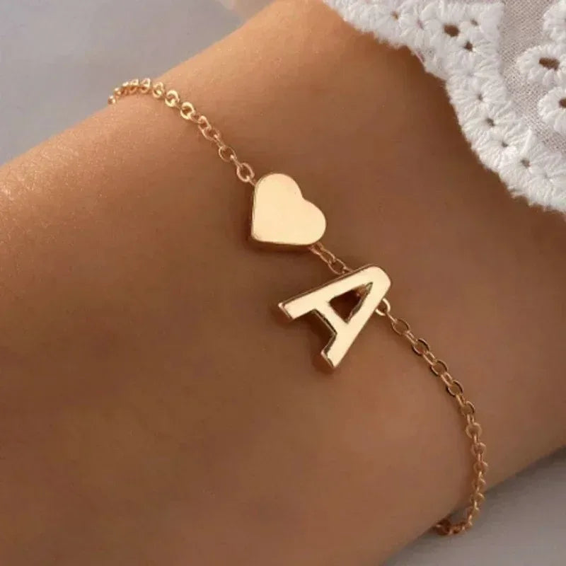 26 englische Anfangsbuchstaben-Armbänder für Liebhaber, Männer und Frauen, 2025, neue einfache DIY-Armbänder mit personalisiertem Namen, Legierung, Schmuck