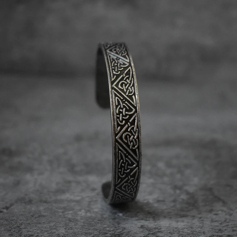 Punk Retro Nordic Viking Rune Armband für Männer Frauen Edelstahl Armband Mode Amulett Schmuck Geschenk Großhandel