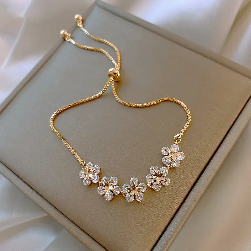 Neue Mode Zirkon Blume Einstellbare Armband für Frauen Elegante Liebe Herz Schmetterling Runde Glänzende Hochzeit Armband Schmuck Geschenk
