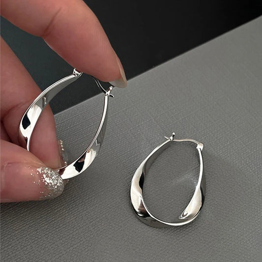 Creolen aus 925er-Sterlingsilber, geometrisch, gedrehter Bogen, Mobius-Streifen, für Damen, edler Schmuck, minimalistische Accessoires
